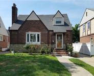 75-58 177th St, Fresh Meadows, NY 11366