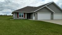 258 North Pond Drive, Jackson, MN 56143